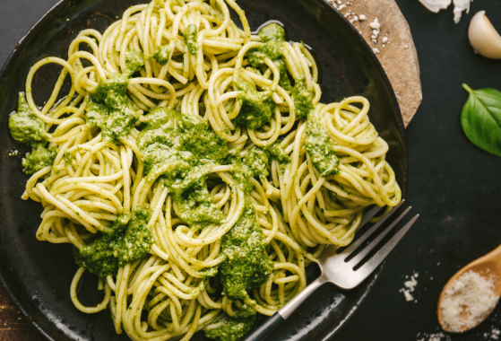 spaghetti pesto basilic gros thym